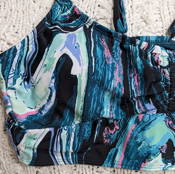 All In Motion Large Longline Bikini Top, Marble Pattern - Picture 2 of 4